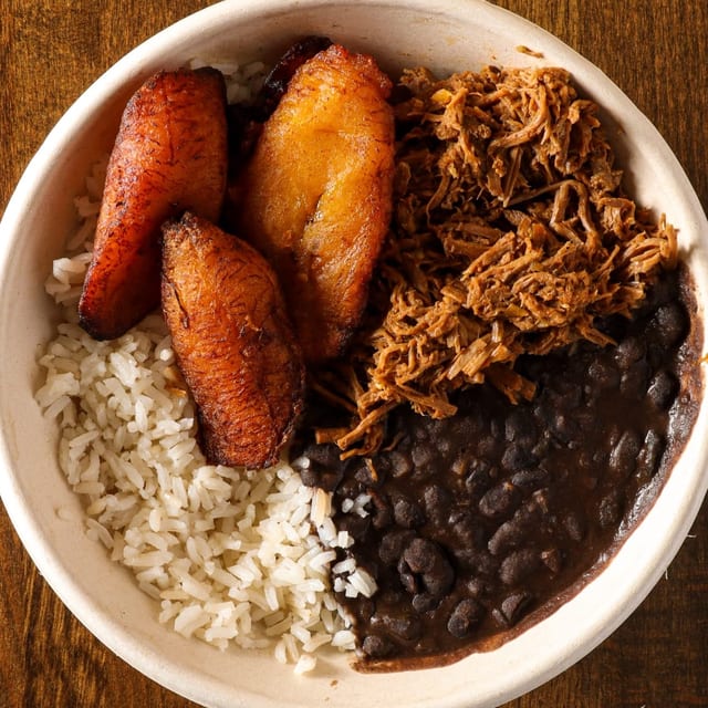 Pabellon Bowl.