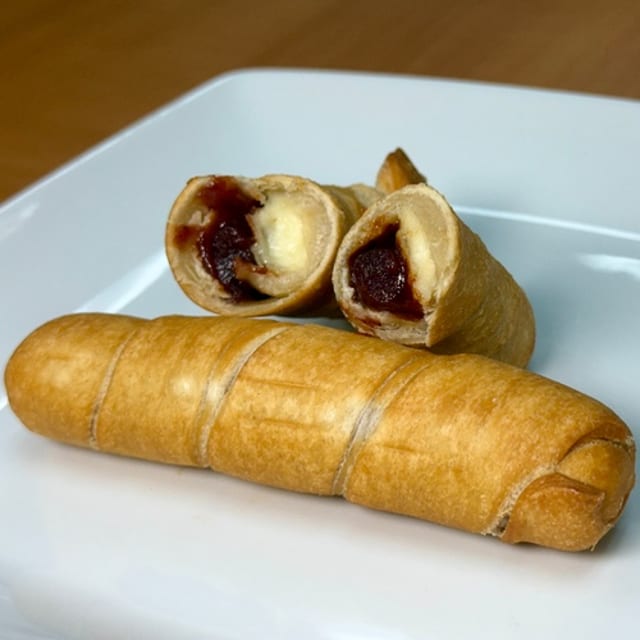 Sweet Latin Fingers (Guava & Cheese).